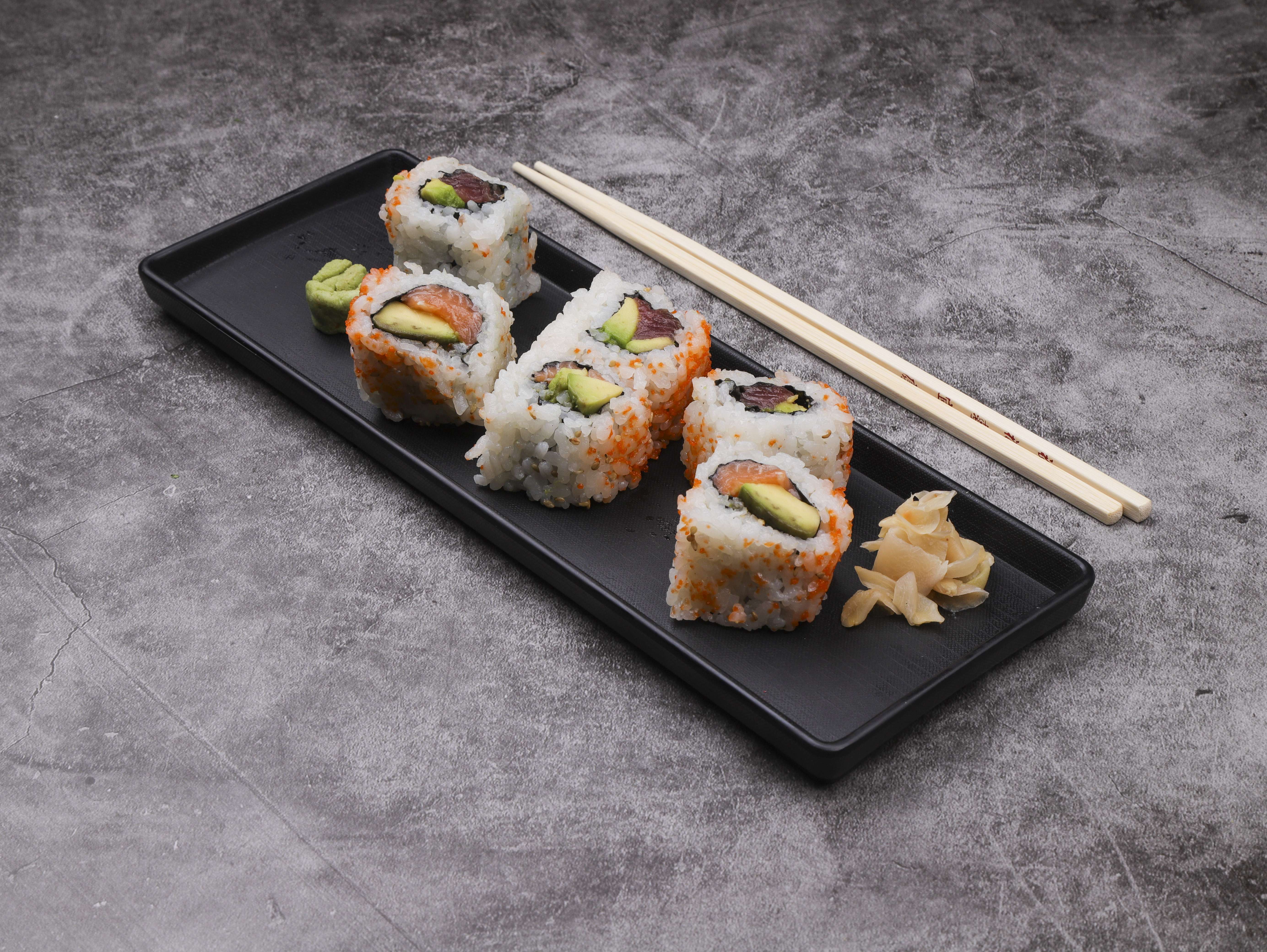 Order Spicy Roll food online from Pacific East store, Cleveland Heights on bringmethat.com
