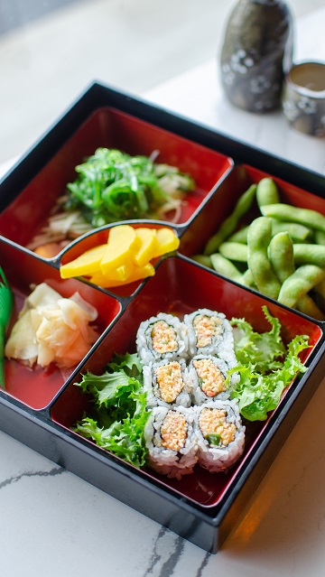 Order Spicy Crabmeat Roll Bento Box food online from Chinese Kitchen Sushi & Grill store, Chicago on bringmethat.com