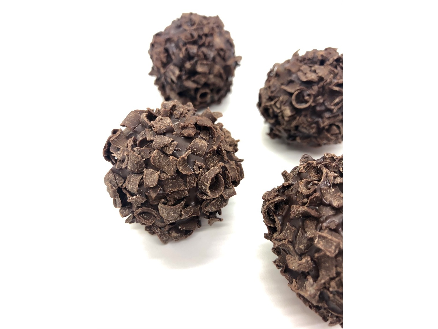 Order Chocolate Thunder Cake Pop Balls food online from Jilly Cupcake Bar & Ice Cream store, St. Louis on bringmethat.com
