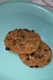 Order Oatmeal Raisin Cookies food online from Culinary Luxe store, Columbus on bringmethat.com
