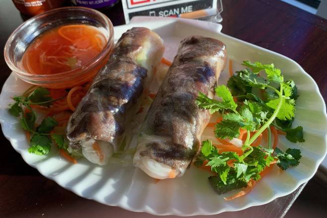 Order A3. Spring Rolls with Beef (2) food online from Pho Michael Vietnamese Cuisine store, Metairie on bringmethat.com