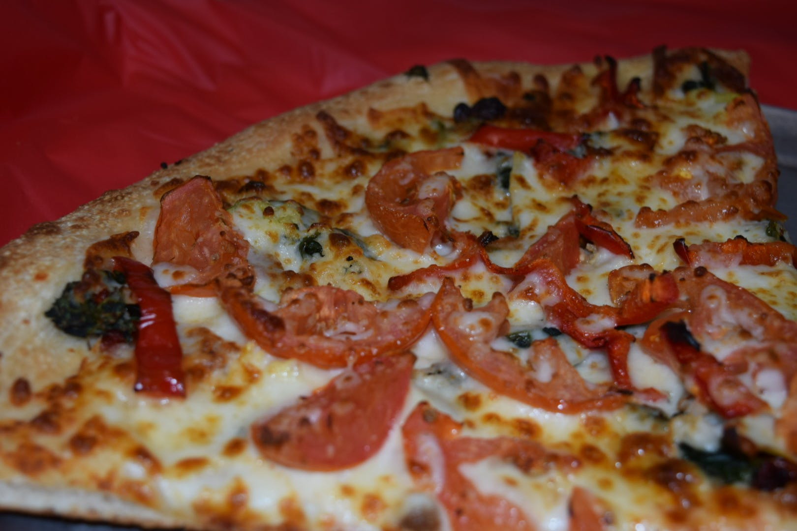 Order Mediterranean Pizza - Small 8'' food online from Pizza Parlor store, Pearland on bringmethat.com