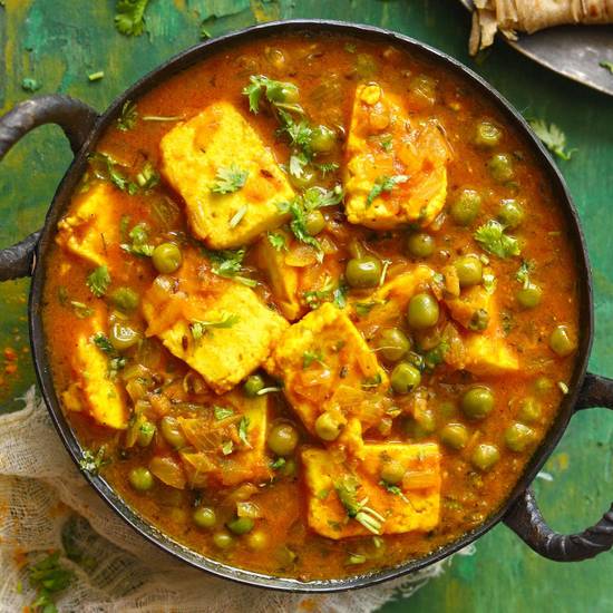 Order Mutter Paneer food online from Sansar Indian Restaurant store, Tracy on bringmethat.com