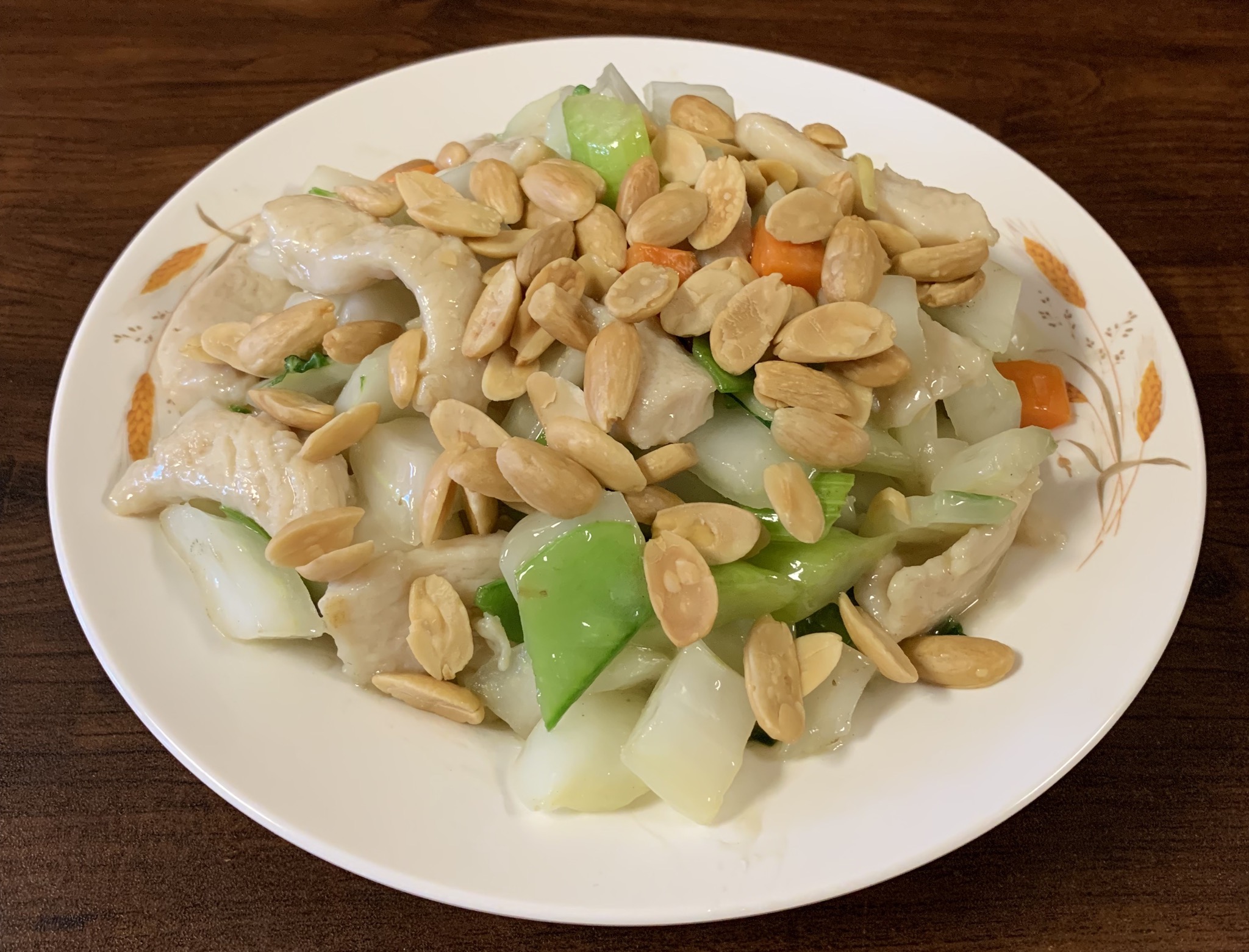Order Chicken Almond Ding food online from Great Wall Chinese Restaurant store, Western Springs on bringmethat.com