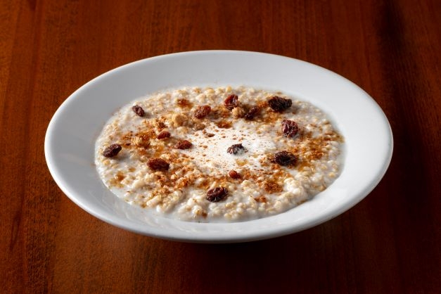 Order Steel Cut Oats food online from Off Street Cafe store, Cerritos on bringmethat.com