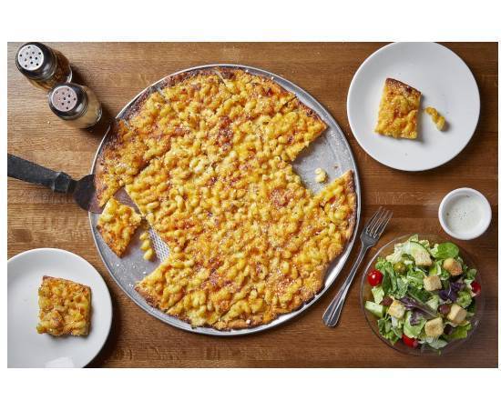 Order Mac 'N' Cheese Pizza food online from Moretti Ristorante & Pizzeria store, Mount Prospect on bringmethat.com