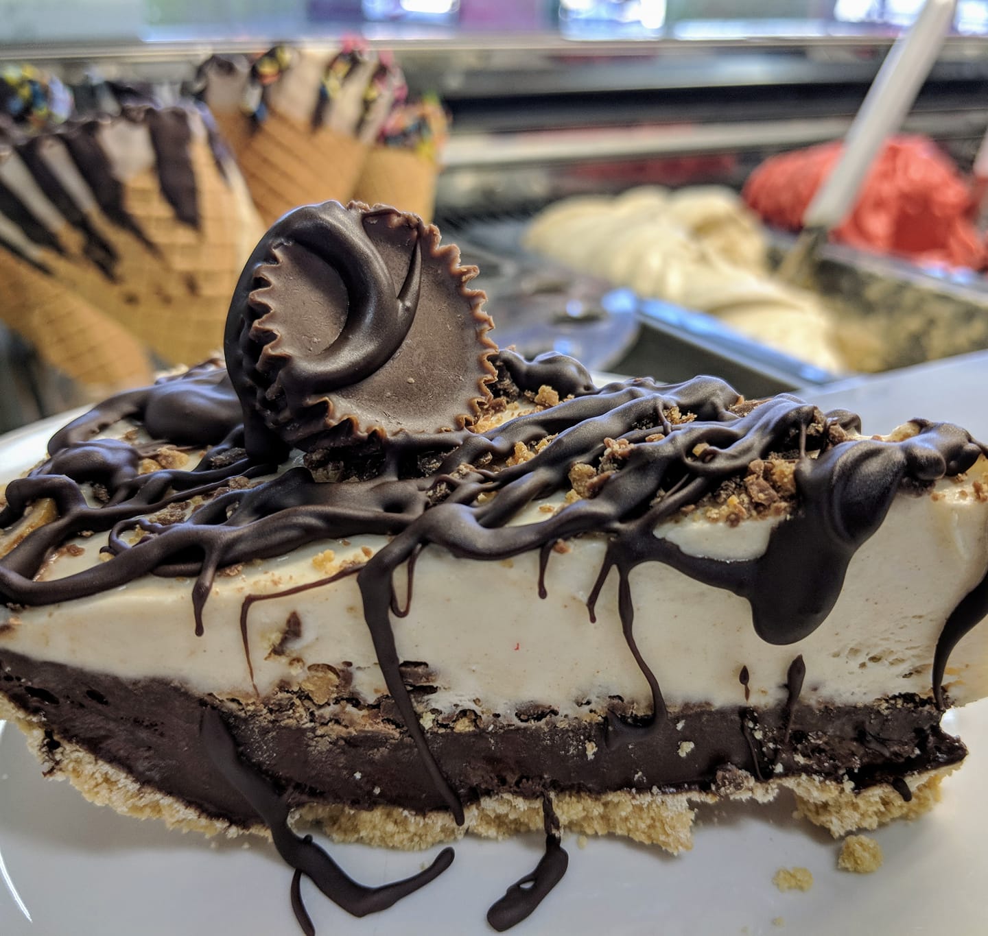 Order Peanut Butter Chocolate Gelato Pie food online from Dolce Gelato store, Hot Springs National Park on bringmethat.com