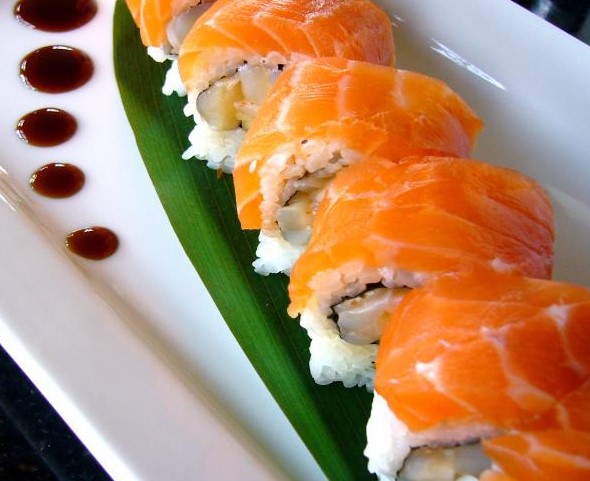Order Alaska Roll food online from Kiraku Ramen & Sushi store, Gardena on bringmethat.com