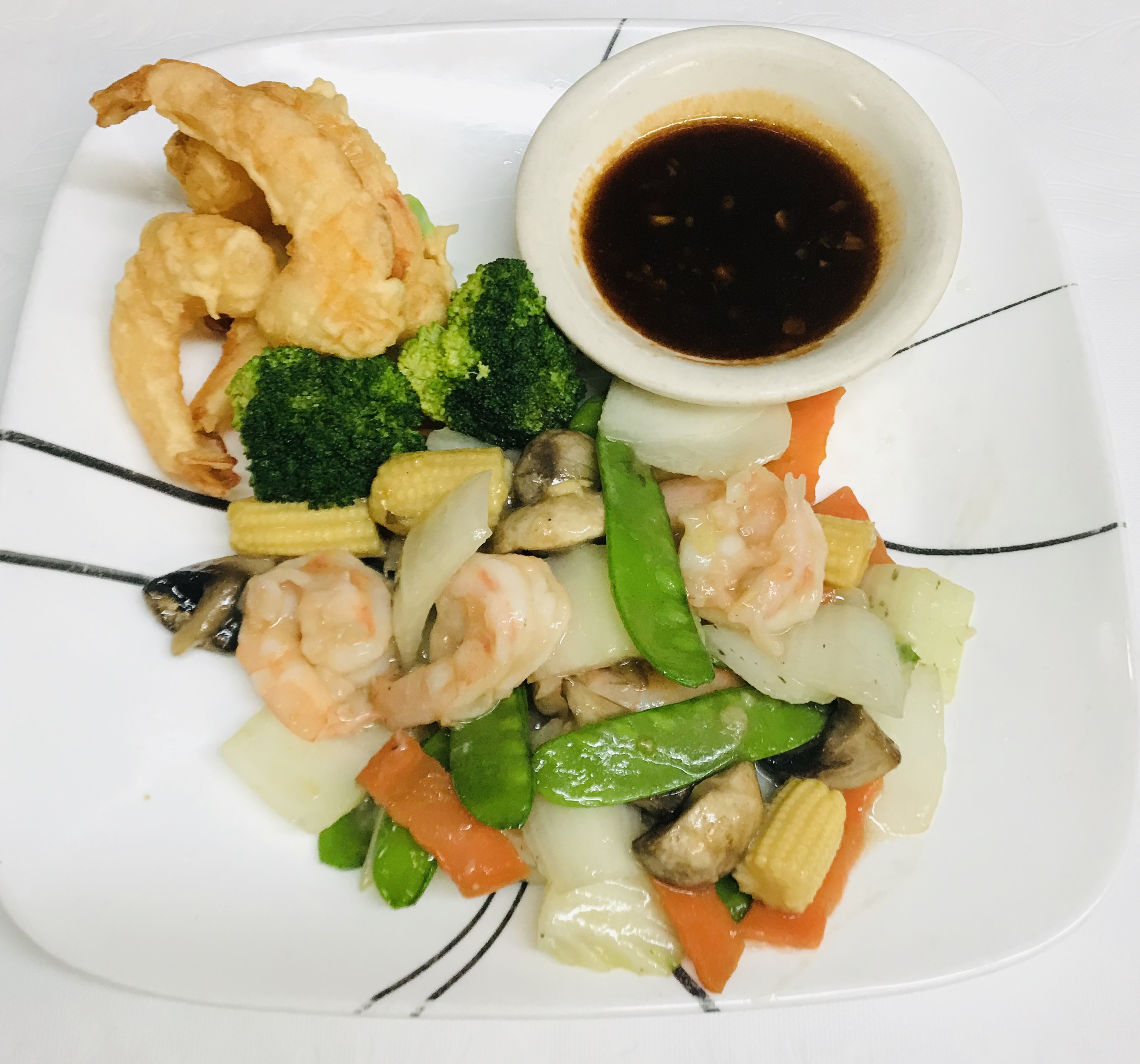 Order Lover's Shrimp food online from Dragon Pearl store, Sunrise on bringmethat.com