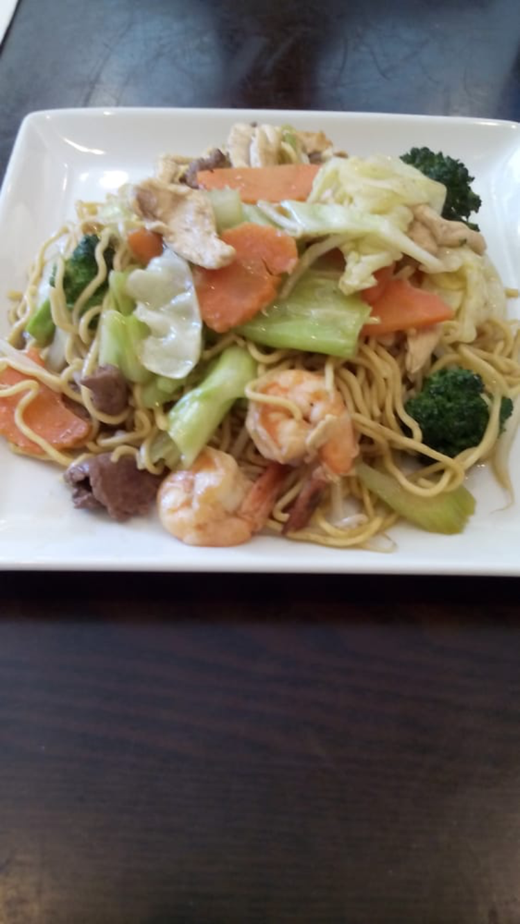 Order Chow Mein food online from The Dish Thai Fusion Cuisine store, Studio City on bringmethat.com
