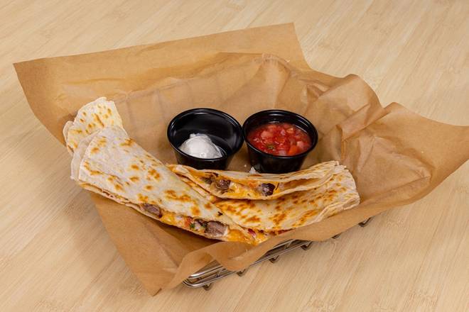 Order Steak Quesadilla food online from Shari'S Cafe store, McMinnville on bringmethat.com