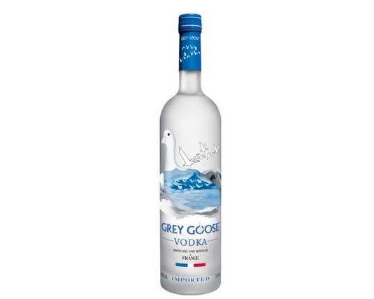 Order Grey Goose Vodka 750mL food online from Red Rock Liquor store, Ridgecrest on bringmethat.com