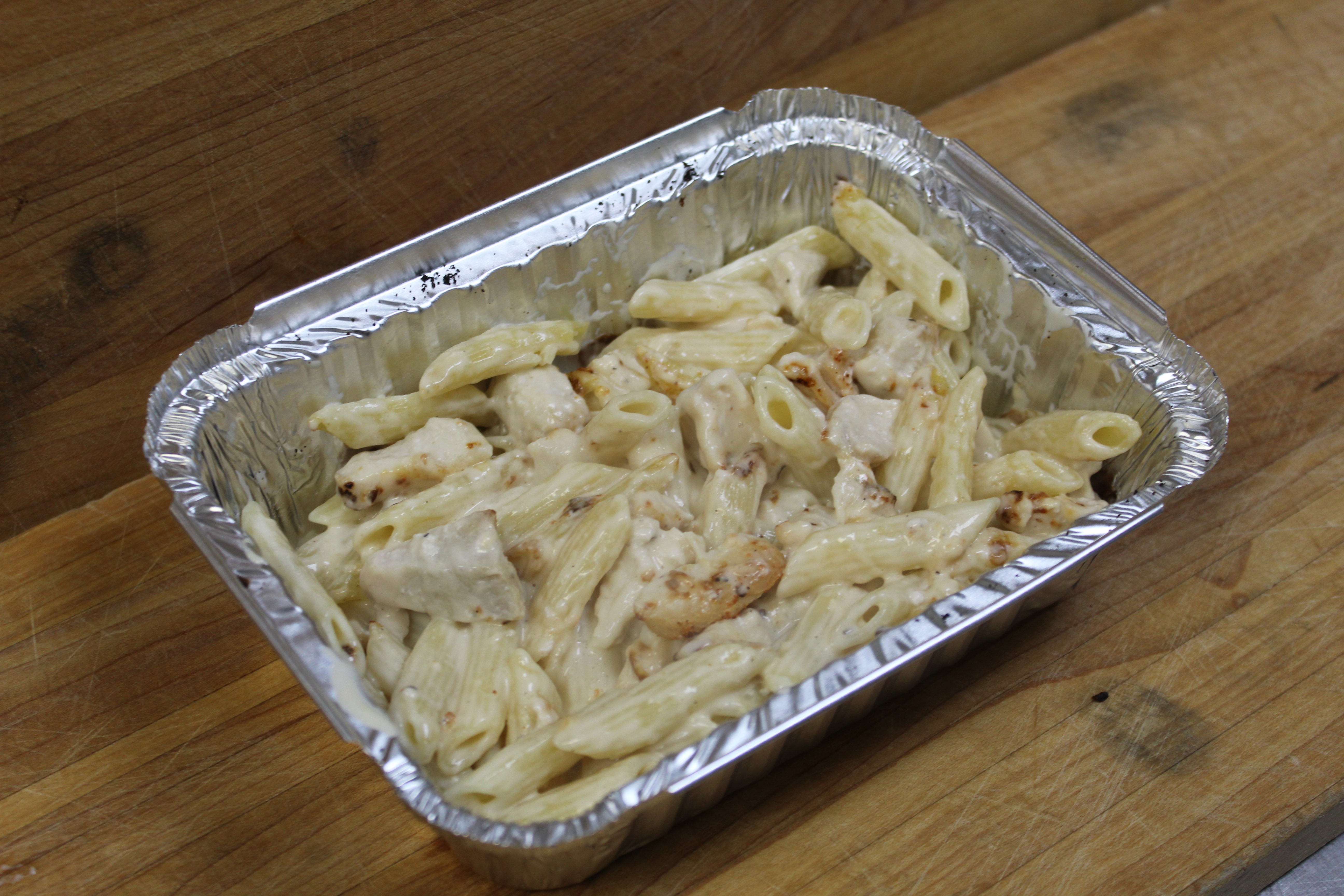 Order Chicken Alfredo Pasta food online from Mama Mary Pizza store, Holland on bringmethat.com