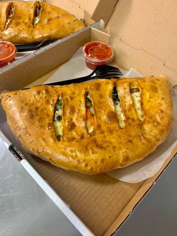 Order Deluxe Calzone - Small food online from Big Guy Italiano Family Restaurant store, Bristol on bringmethat.com