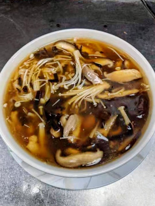 Order 20. Shredded Duck Soup food online from Kirin Chinese Restaurant store, Mountain View on bringmethat.com