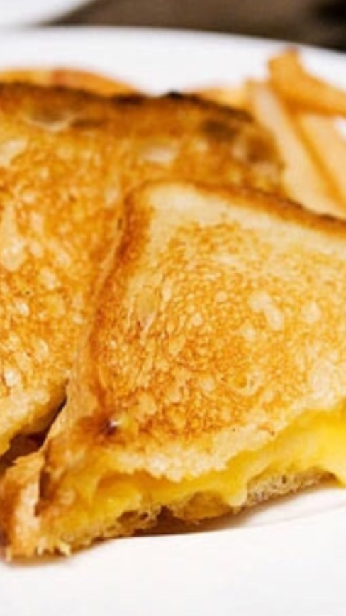 Order Kids Grilled Cheese with Fries food online from Prospero Pizza store, New Castle on bringmethat.com