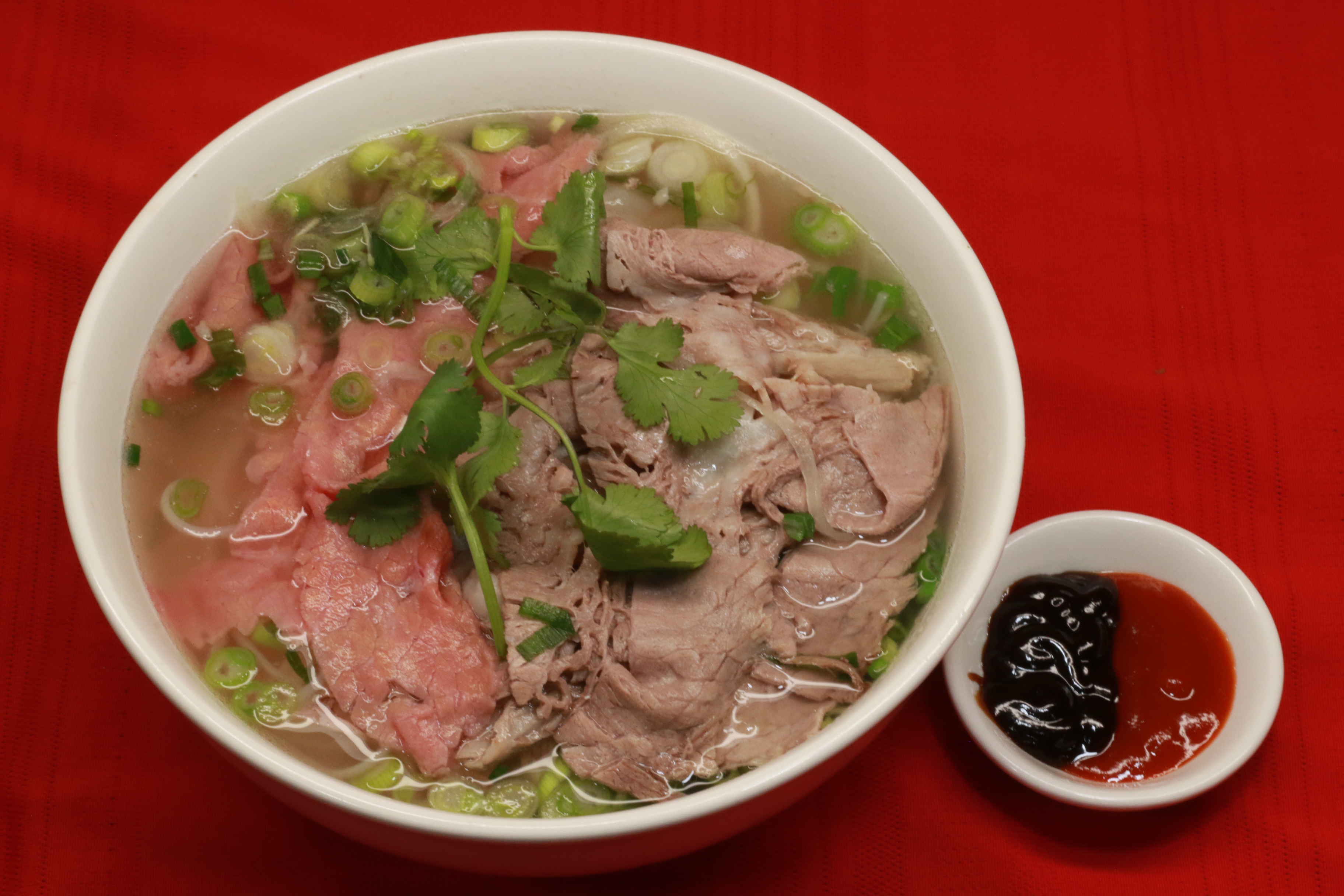 Order P5. Rare Steak & Well done Brisket Pho food online from Pho Khang store, Englewood on bringmethat.com