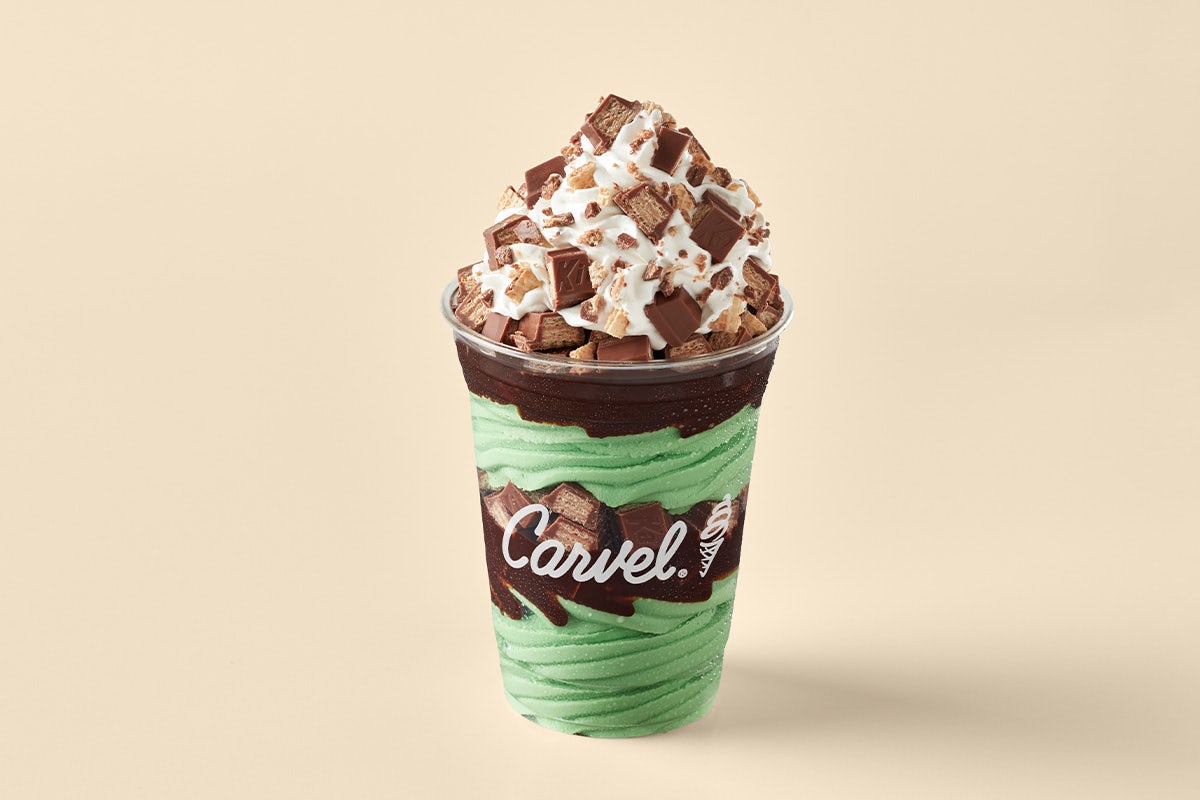 Order Mint KITKAT® Duos Sundae Dasher® food online from Carvel Ice Cream store, Woodland Park on bringmethat.com