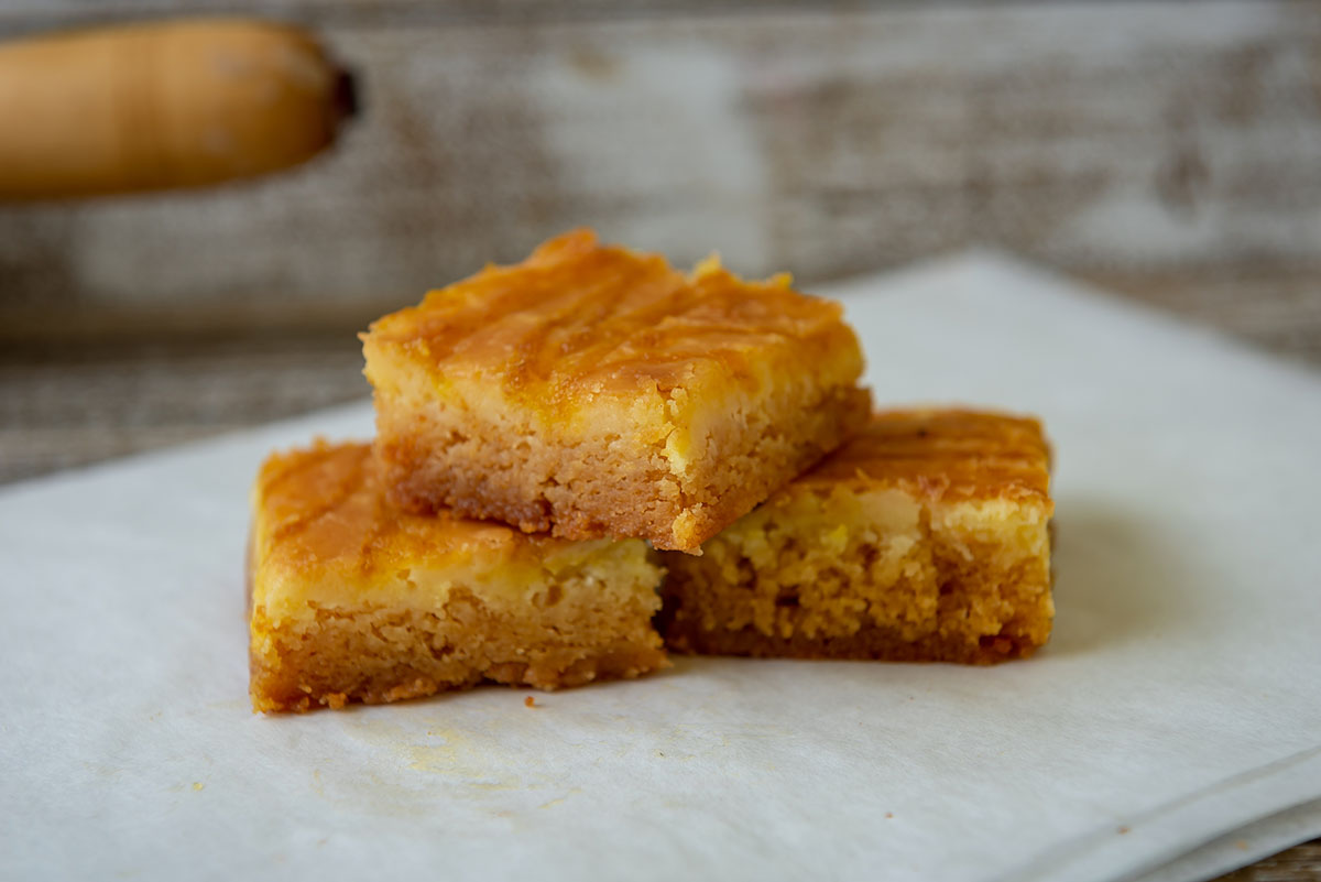 Order Lemon Chess Bars  food online from Federal Bake Shop Inc store, Chattanooga on bringmethat.com