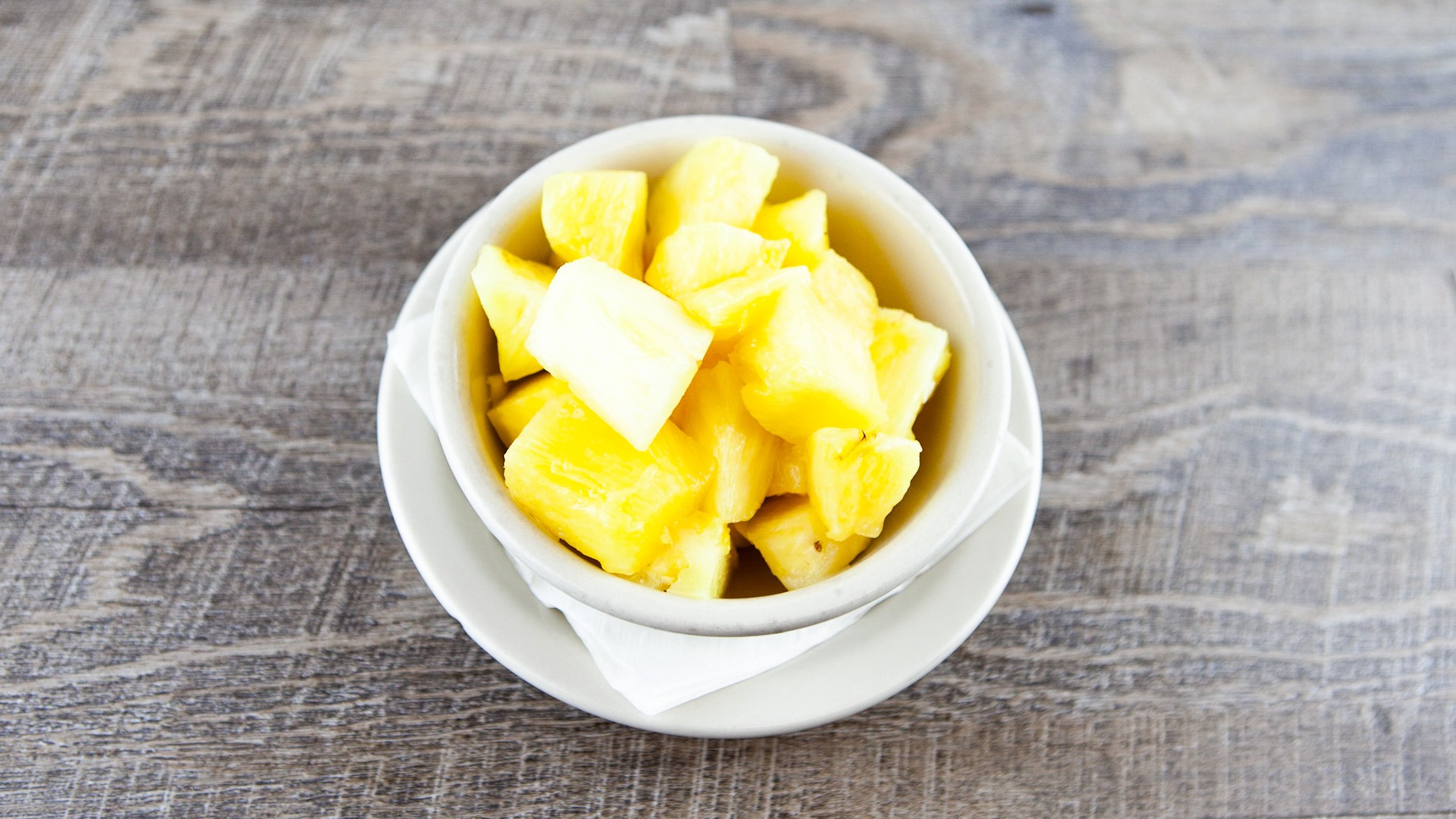 Order Fresh Pineapple food online from Fitz's store, University City on bringmethat.com