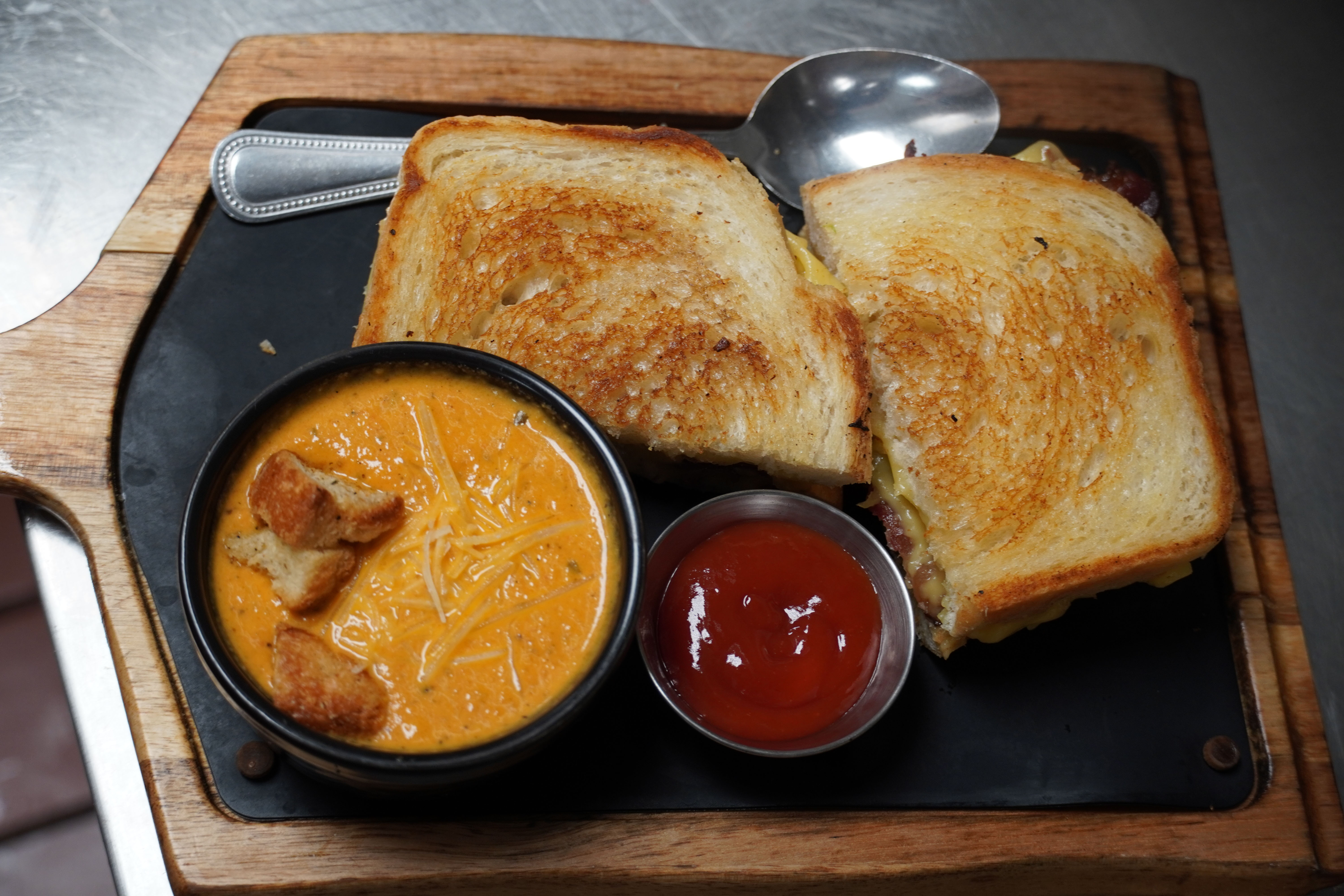 Order Be Gouda Grilled Cheese (cs) food online from Be Good Restaurant & Experience store, Temecula on bringmethat.com