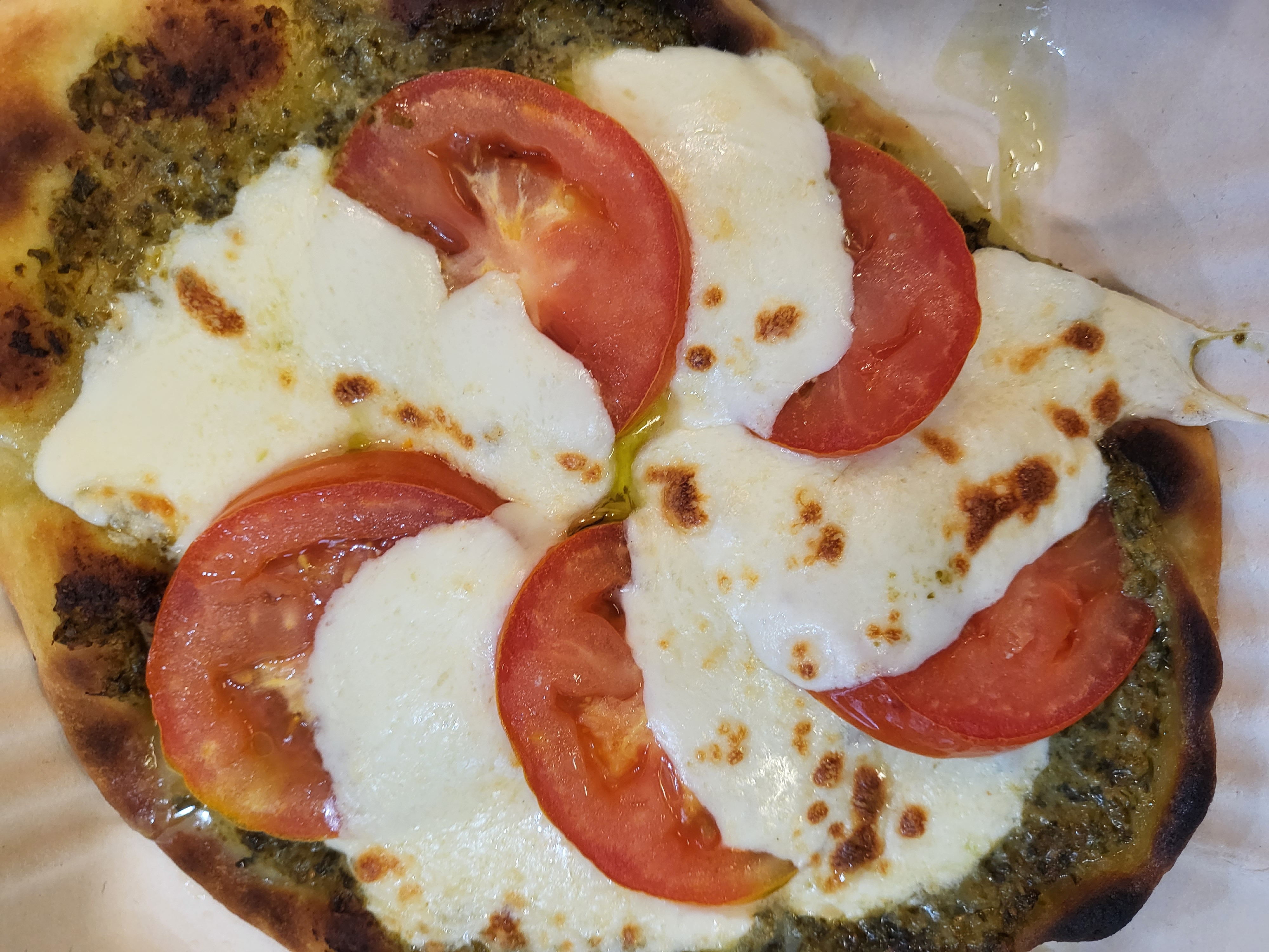 Order Caprese Flatbread - Vegetarian food online from The Green Witch store, Highland on bringmethat.com
