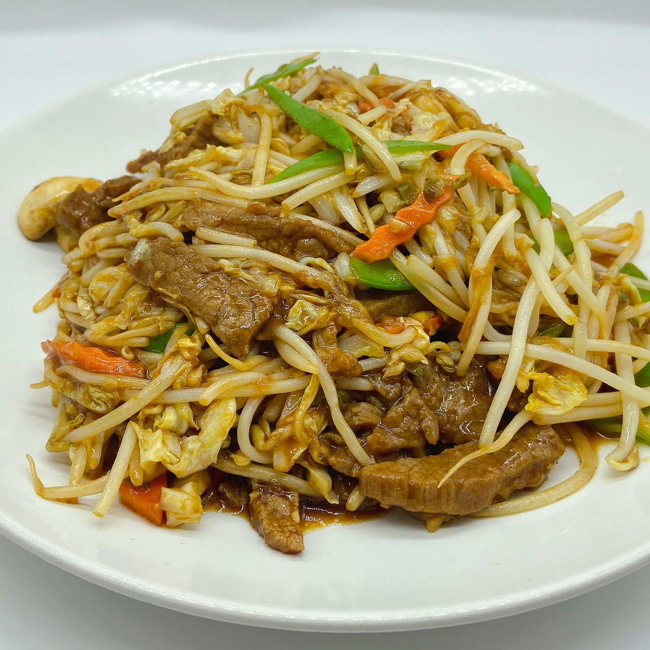 Order D33. Beef Chop Suey Dinner Combo food online from Happy Wok Asian Corner store, Elmwood Park on bringmethat.com