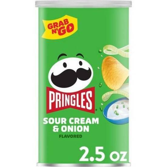 Order Pringles Grab n Go - Sour Cream and Onion food online from IV Deli Mart store, Goleta on bringmethat.com