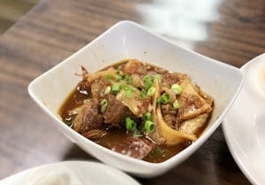 Order 96. Beef Brisket Tendons W/Radish-萝卜牛筋腩 food online from Tasty Cafe Restaurant store, Davie on bringmethat.com