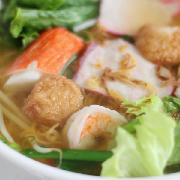 Order Seafood Noodle Soup food online from Million Thai store, San Francisco on bringmethat.com