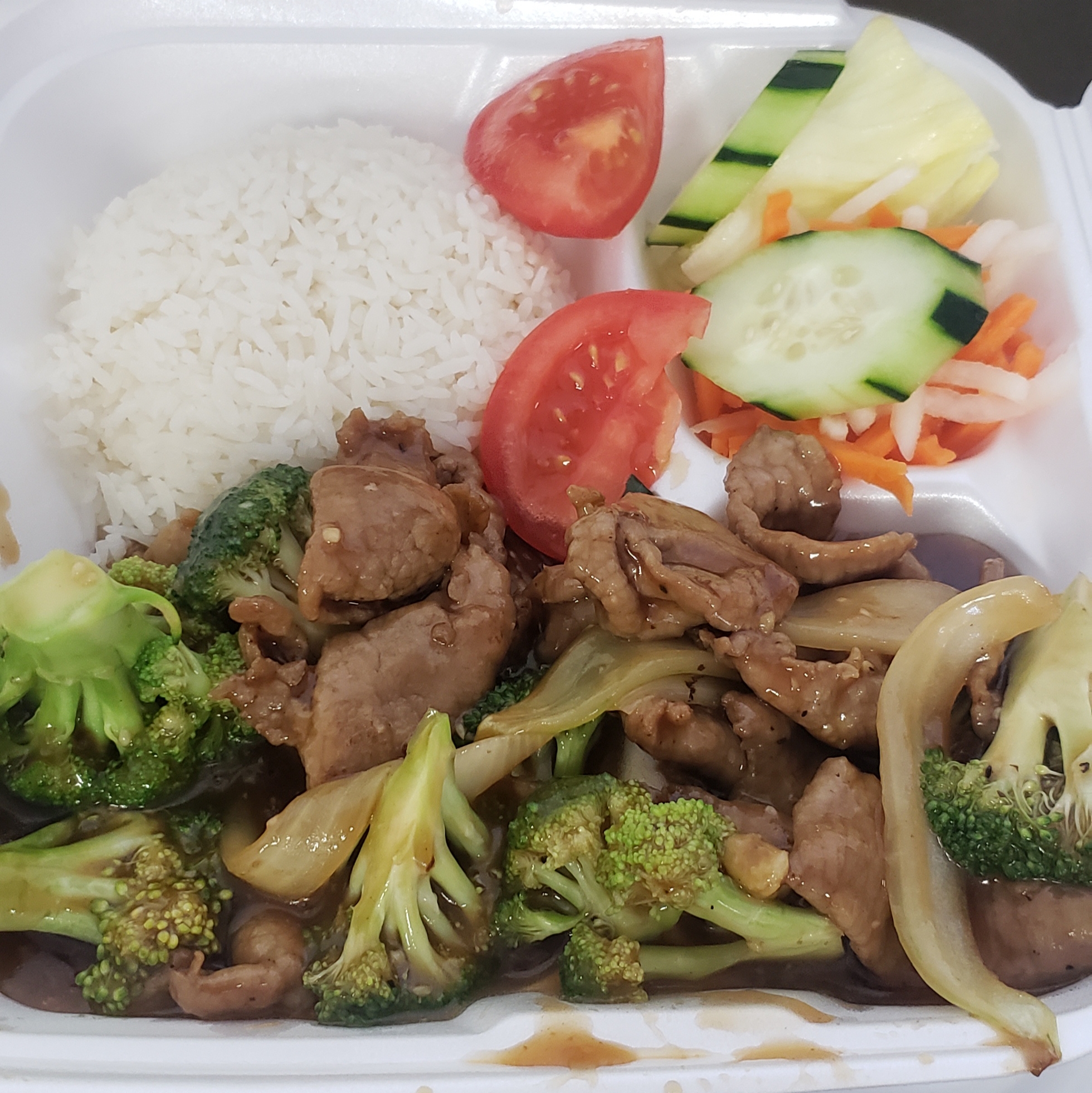 Order R11. Broccoli Beef food online from I Love Pho Menudo And Taco store, Fresno on bringmethat.com