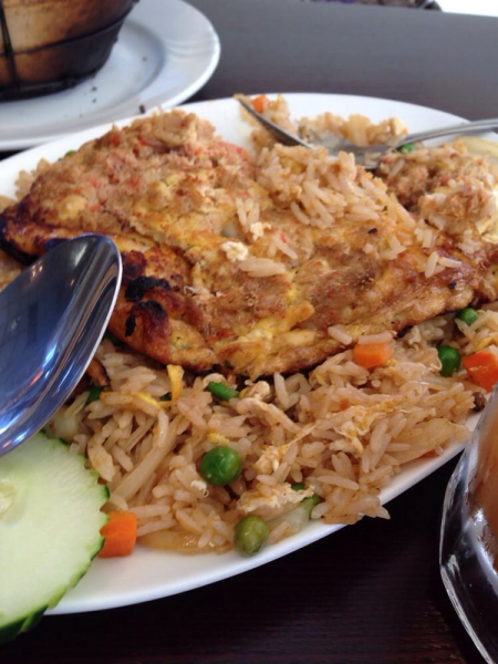 Order R1. Crab Fried Rice food online from Thai T store, Rancho Cucamonga on bringmethat.com
