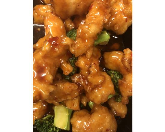 Order Spicy General Tso’s white meat Chicken with Broccoli  food online from China City store, Aliquippa on bringmethat.com