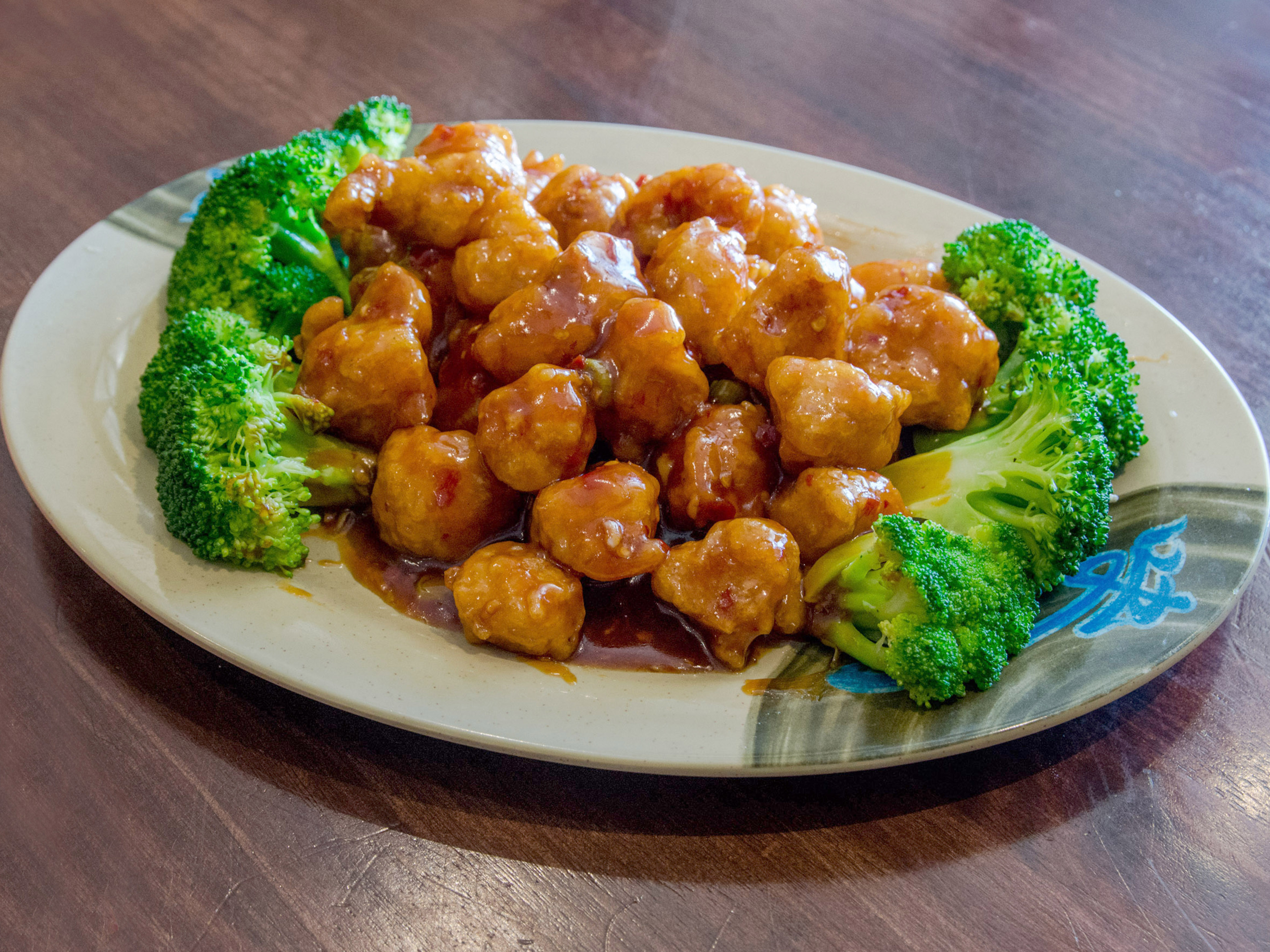 Order 119. General Tso's Chicken food online from Hunan Cafe store, Gaithersburg on bringmethat.com