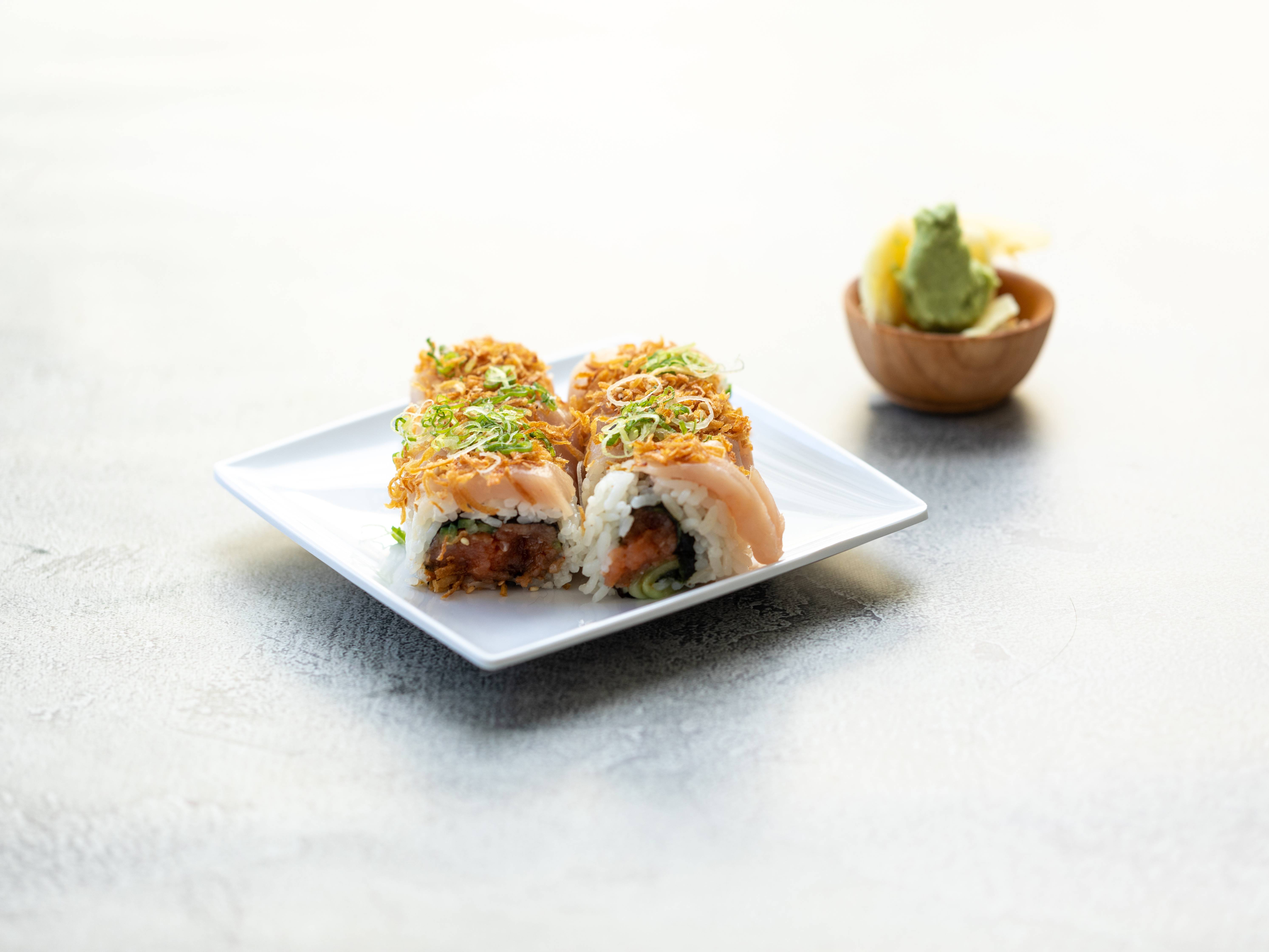 Order Albacore Lover Roll food online from Sushi Su store, Agoura Hills on bringmethat.com