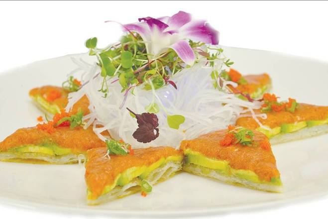 Order Spicy Tuna Pizza food online from Mika Sushi 3 store, Denver on bringmethat.com