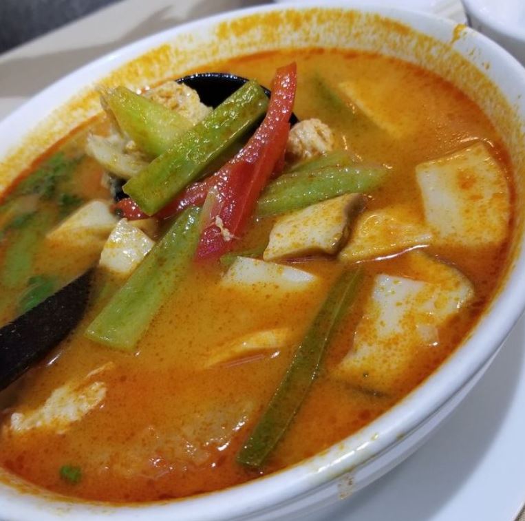 Order 15. Thai Tom Yum Soup food online from Chef Kenny's Asian Vegan store, Las Vegas on bringmethat.com