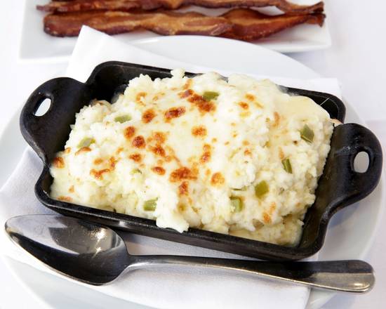 Order Jalapeno Cheesy Grits food online from Luke New Orleans store, New Orleans on bringmethat.com