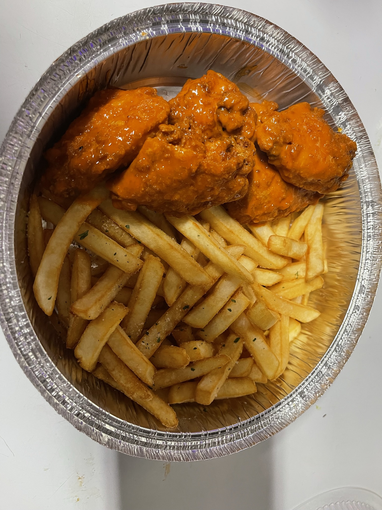 Order Wings Combo Platter with Fries food online from Kabob Time store, Columbus on bringmethat.com
