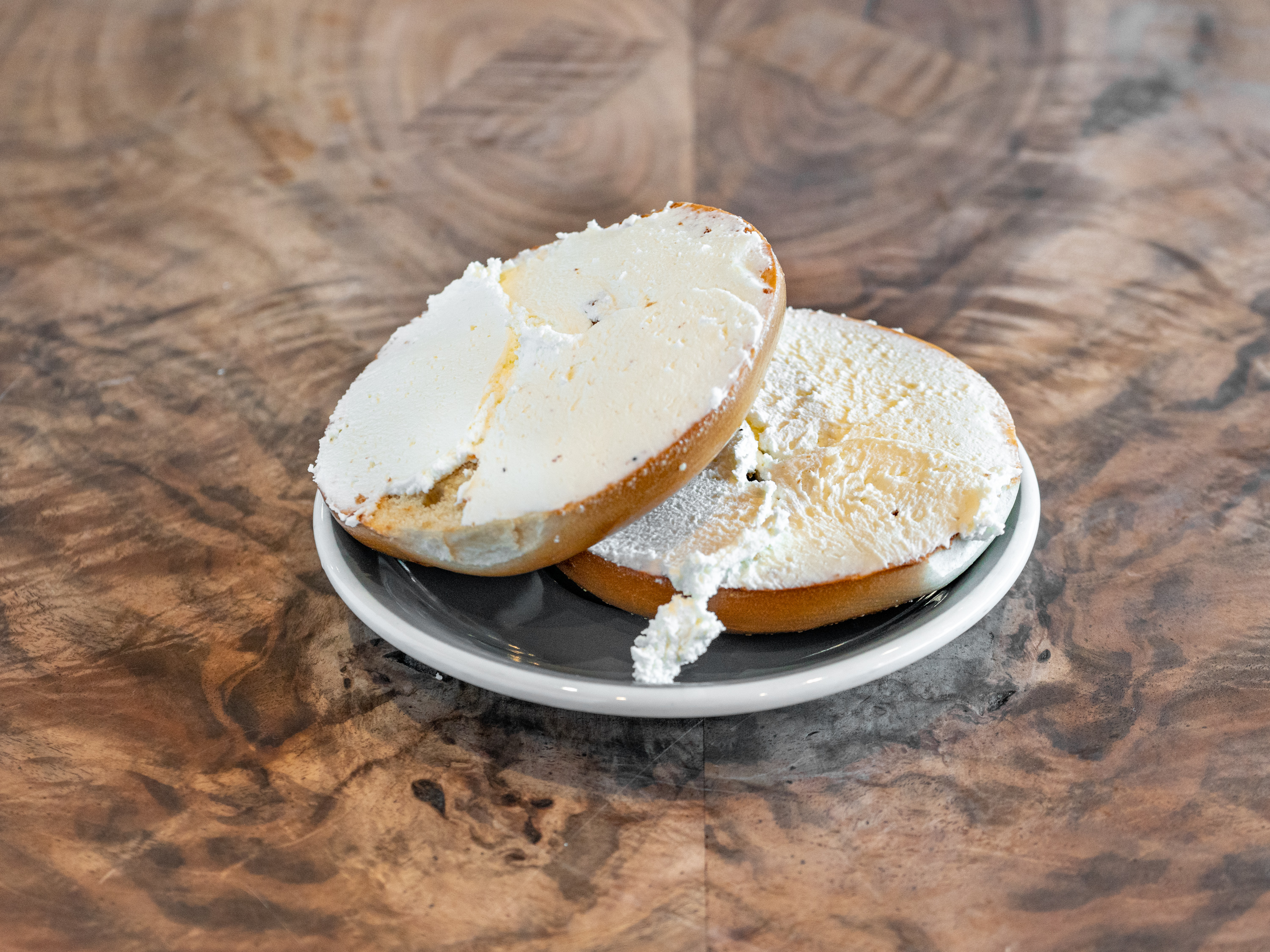 Order Bagel with Cream Cheese food online from Gus All Day Cafe-Noriega store, San Francisco on bringmethat.com