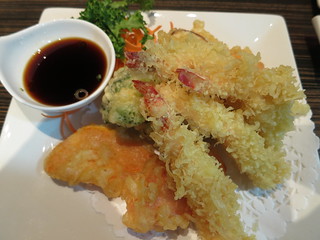 Order A4. 7 Piece Shrimp Tempura food online from Yo! Sushi store, Santa Ana on bringmethat.com