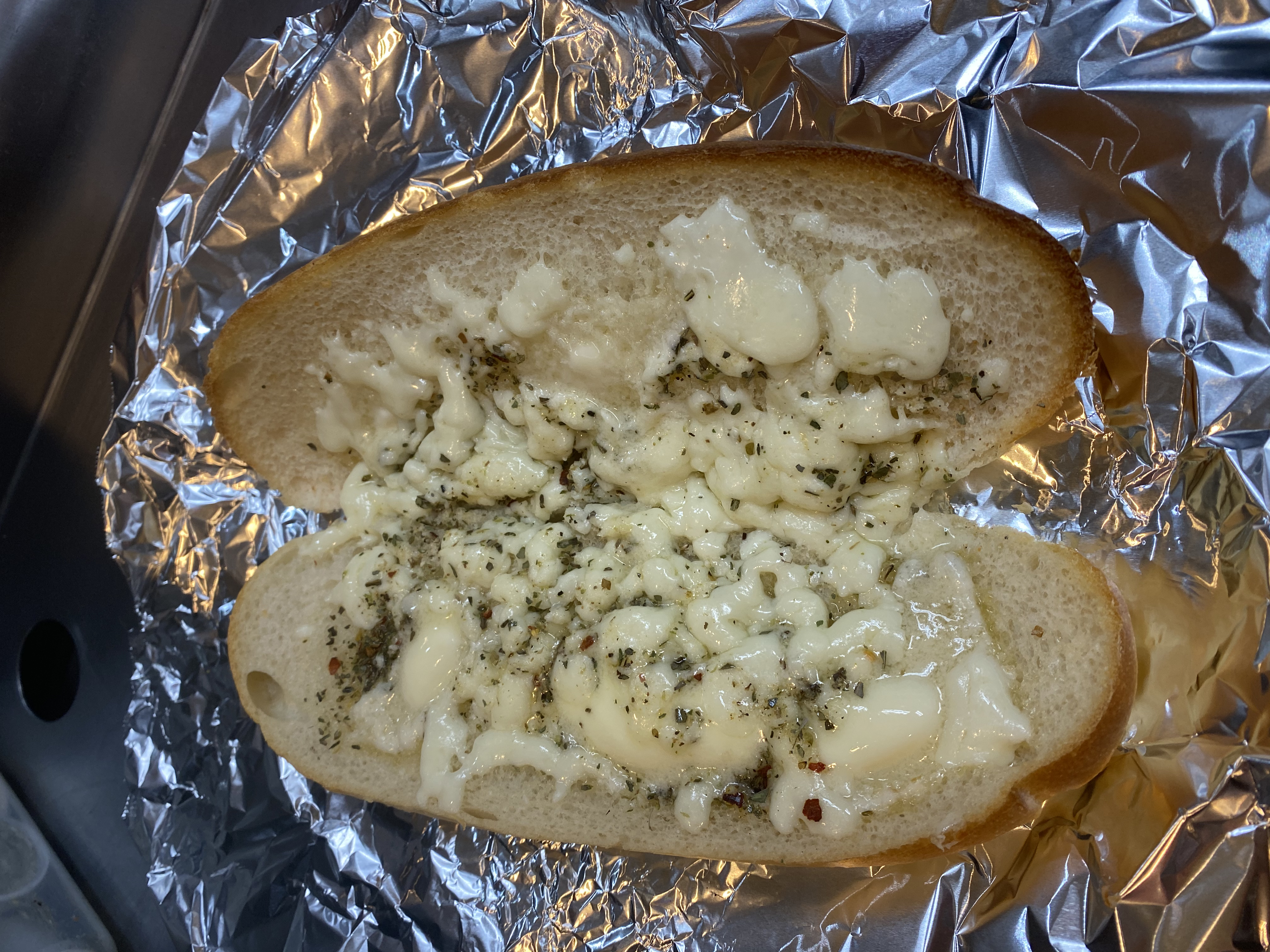 Order Loaf of Garlic Bread food online from Vinny's Pizzeria store, Corona on bringmethat.com