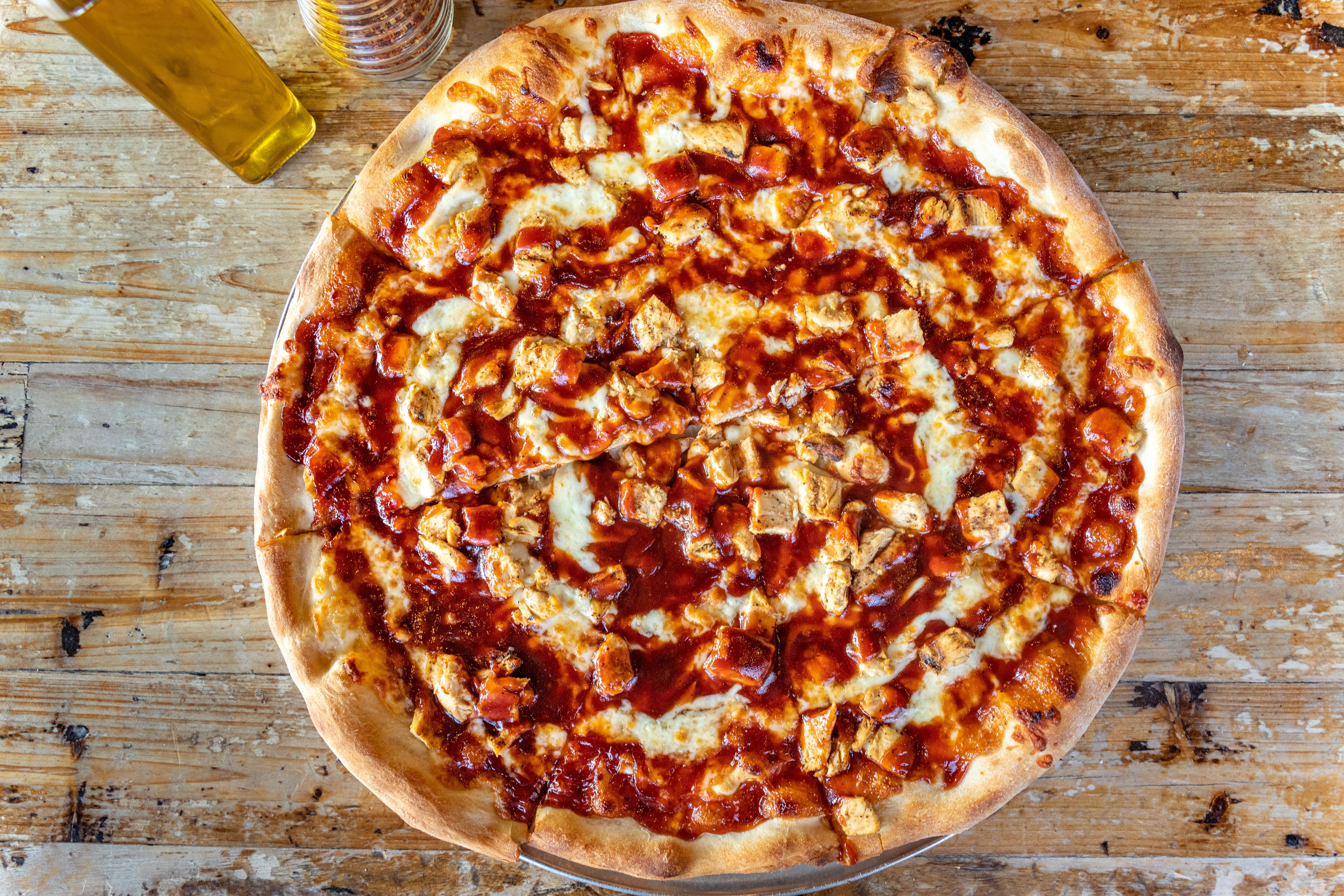 Order BBQ Chicken Pizza - Individual 10'' (Serves 1 Person) food online from Trumbull Pizza Co store, Trumbull on bringmethat.com