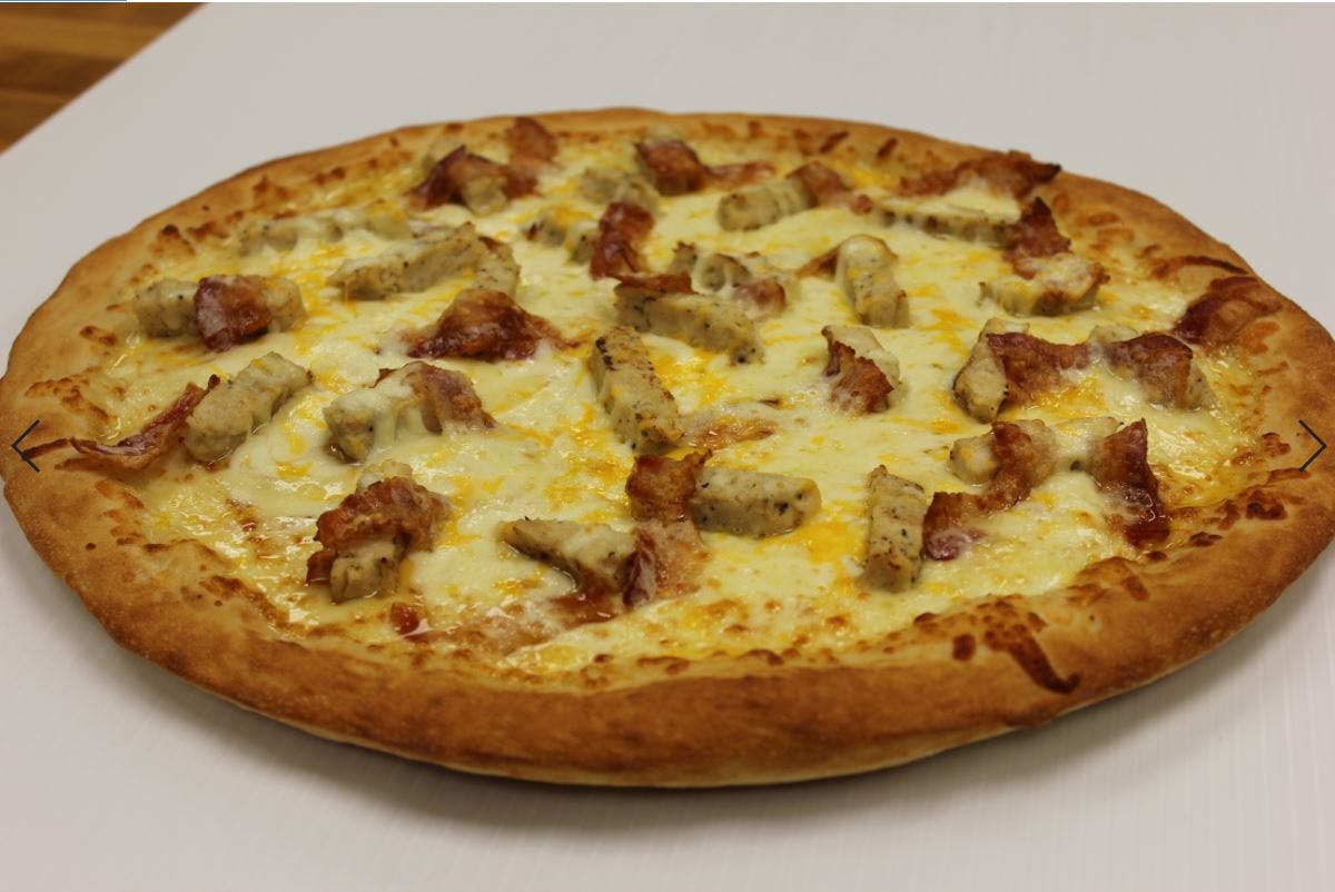 Order Chicken Bacon Ranch Pizza - 8" (4 Slices) food online from Bellacinos Pizza & Grinders store, Hermitage on bringmethat.com