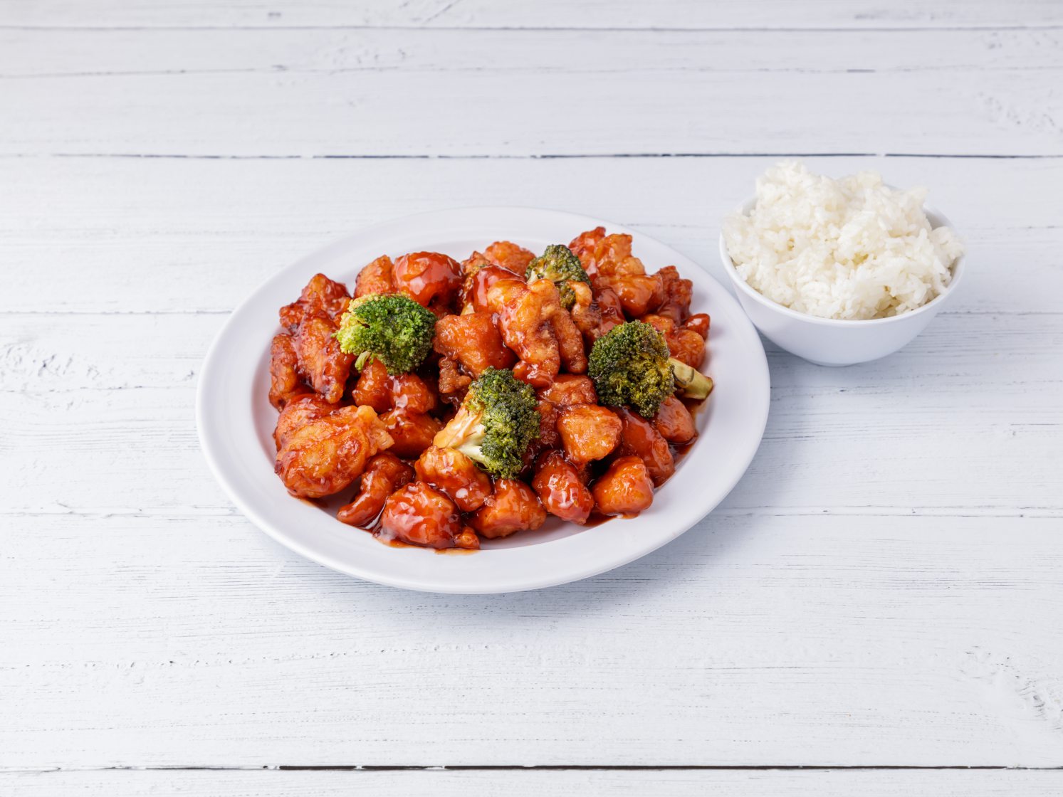 Order S8. General Tso's Chicken food online from Yummy Kitchen store, Plainfield on bringmethat.com