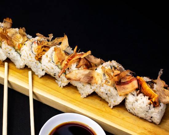 Order Salmon Skin Roll  food online from Blue Fish Sushi & Teriyaki store, Huntington Park on bringmethat.com