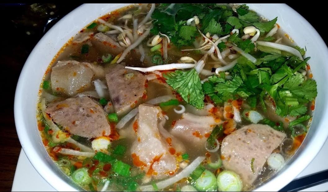Order SP4. Beef and Meatball Noodle Soup food online from Kin Thai store, High Point on bringmethat.com
