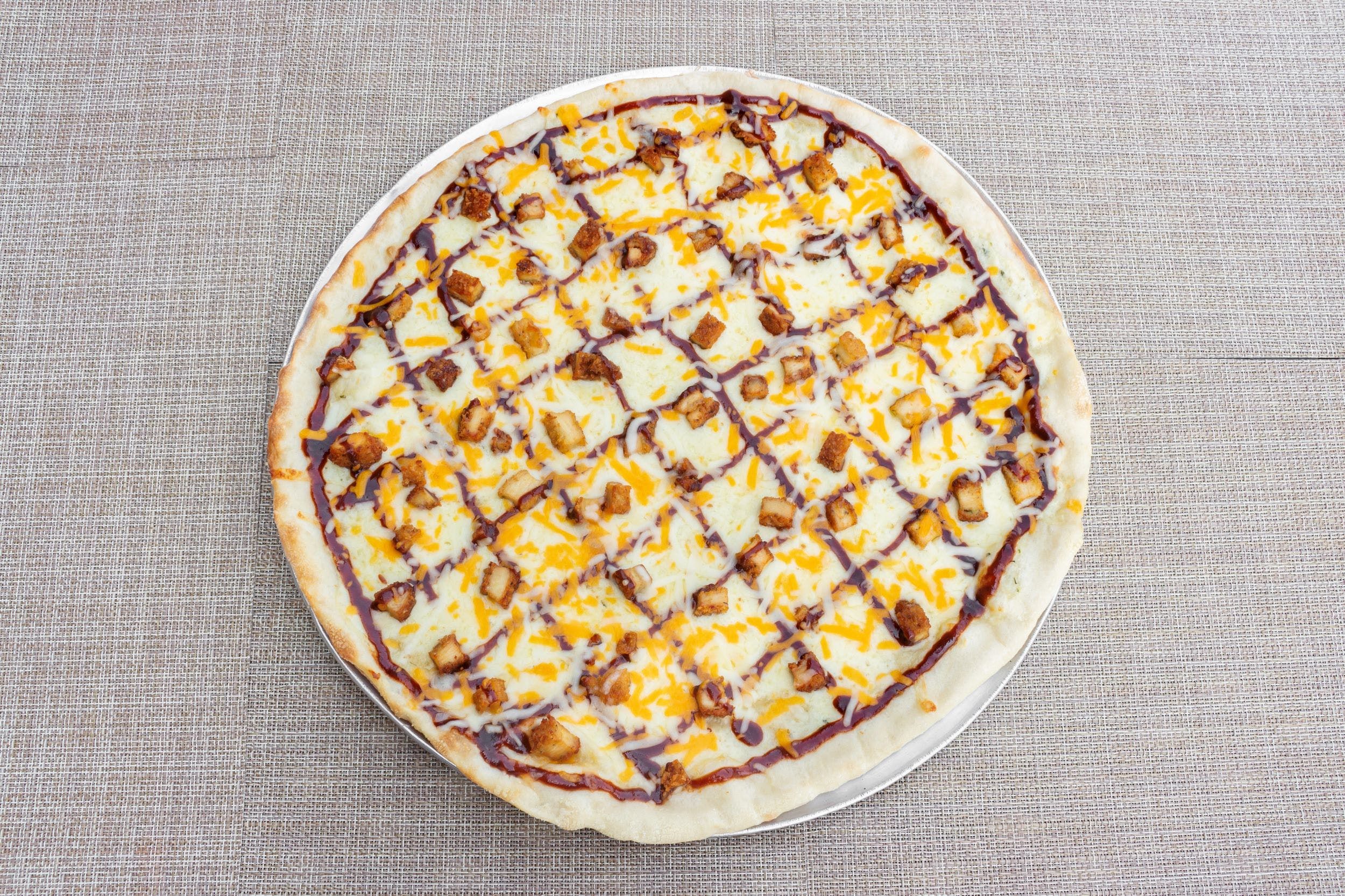 Order BBQ Chicken Pizza - Large 16" food online from Natale's Pizzeria & Catering store, Waldwick on bringmethat.com