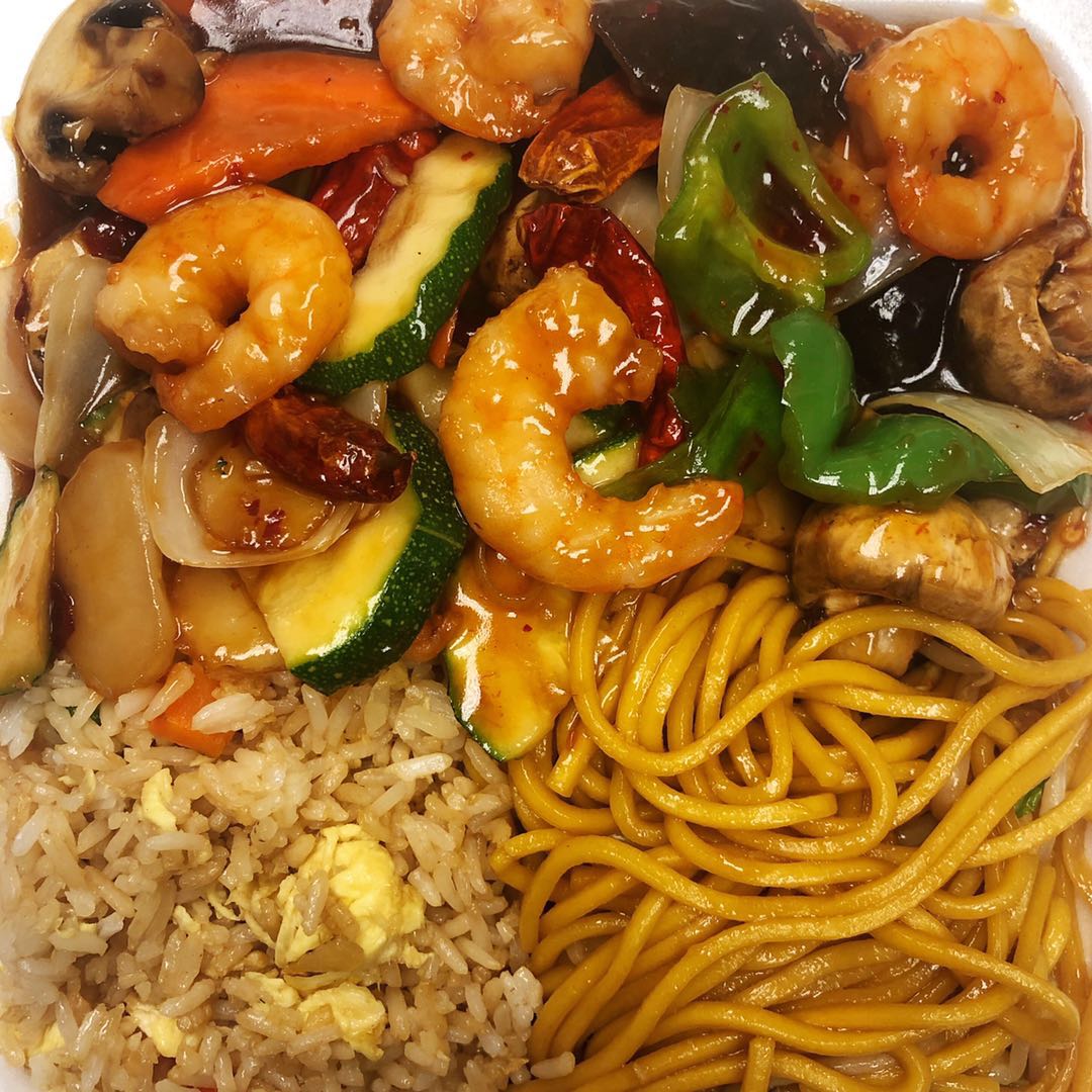 Order Hot Garlic Shrimp Lunch food online from China A Go Go (Losee) store, North Las Vegas on bringmethat.com