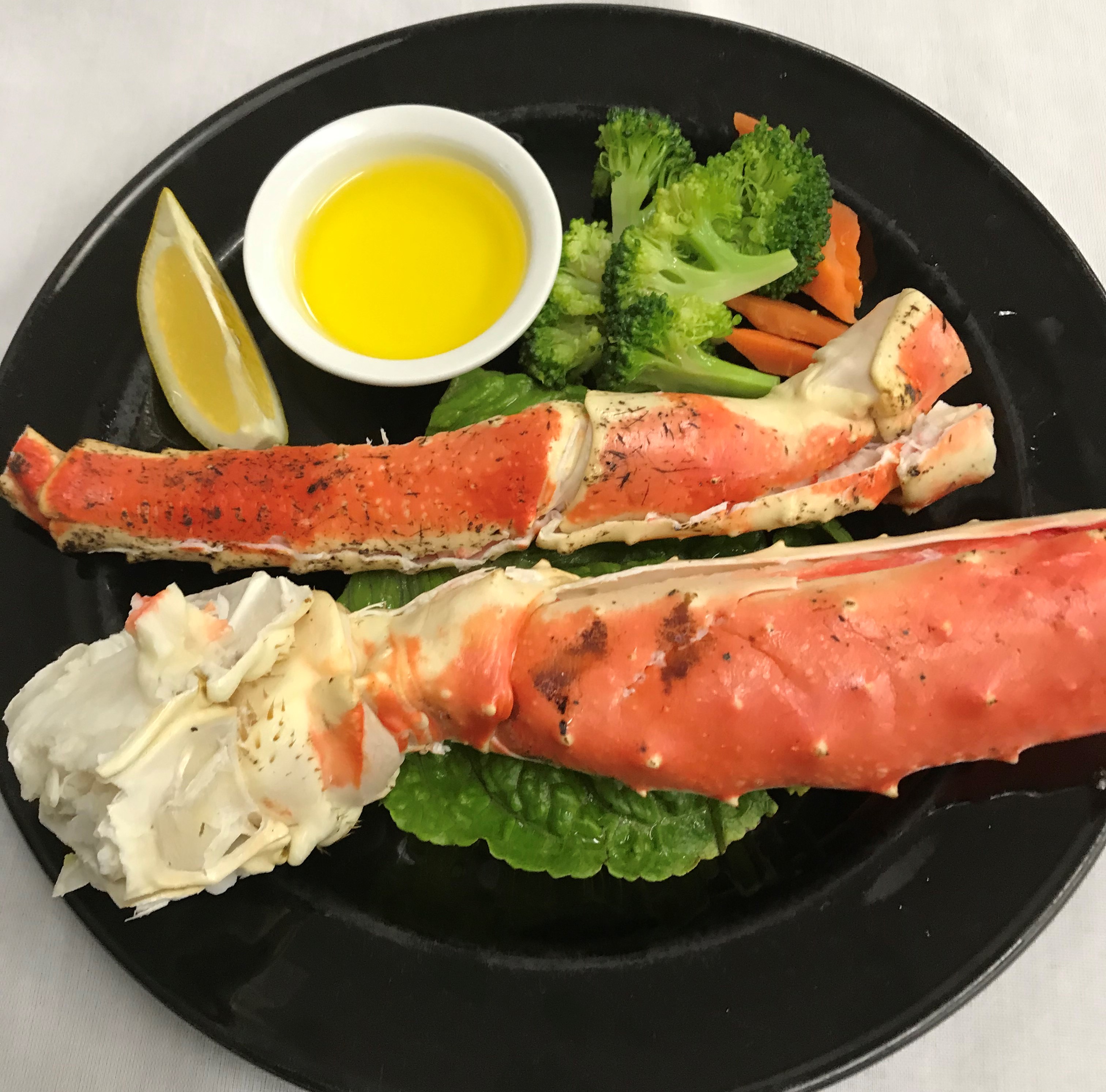 Order 10. Alakan King Crab Legs food online from Chateau Chang store, Victorville on bringmethat.com